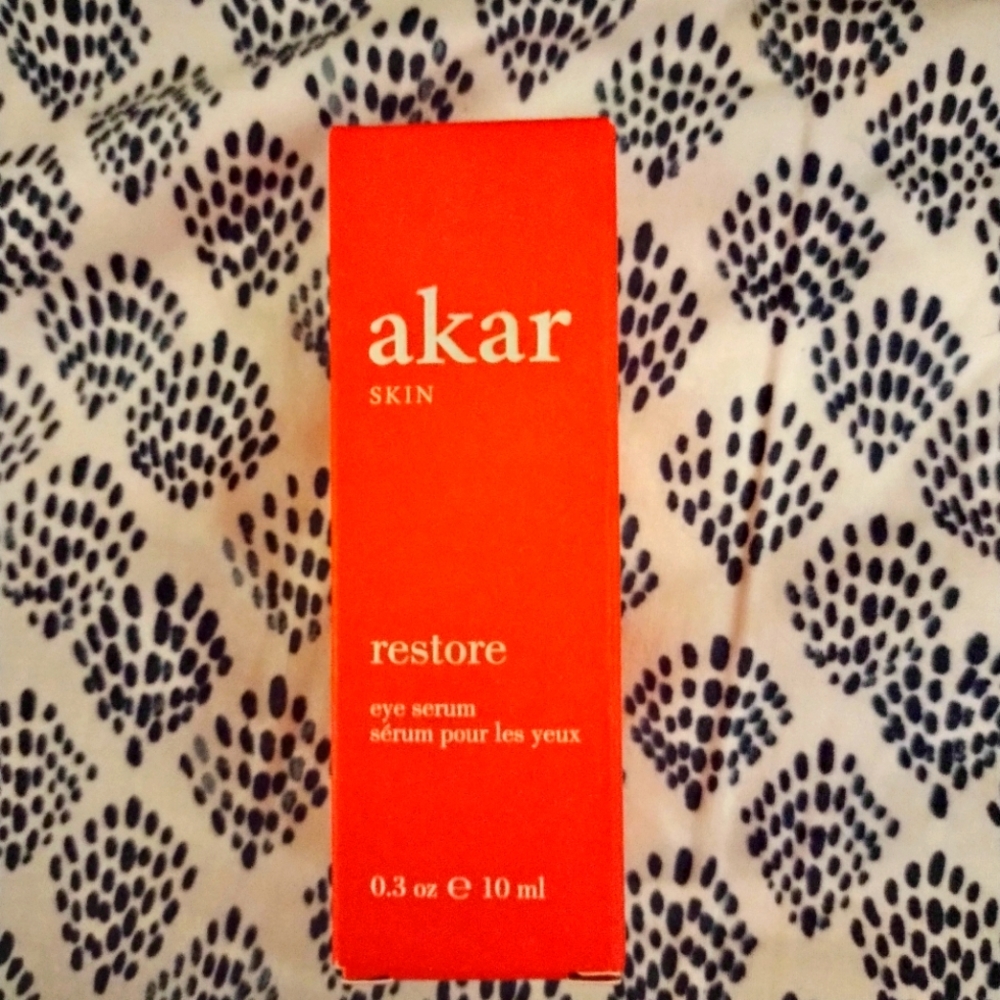 Akar restore eye serum